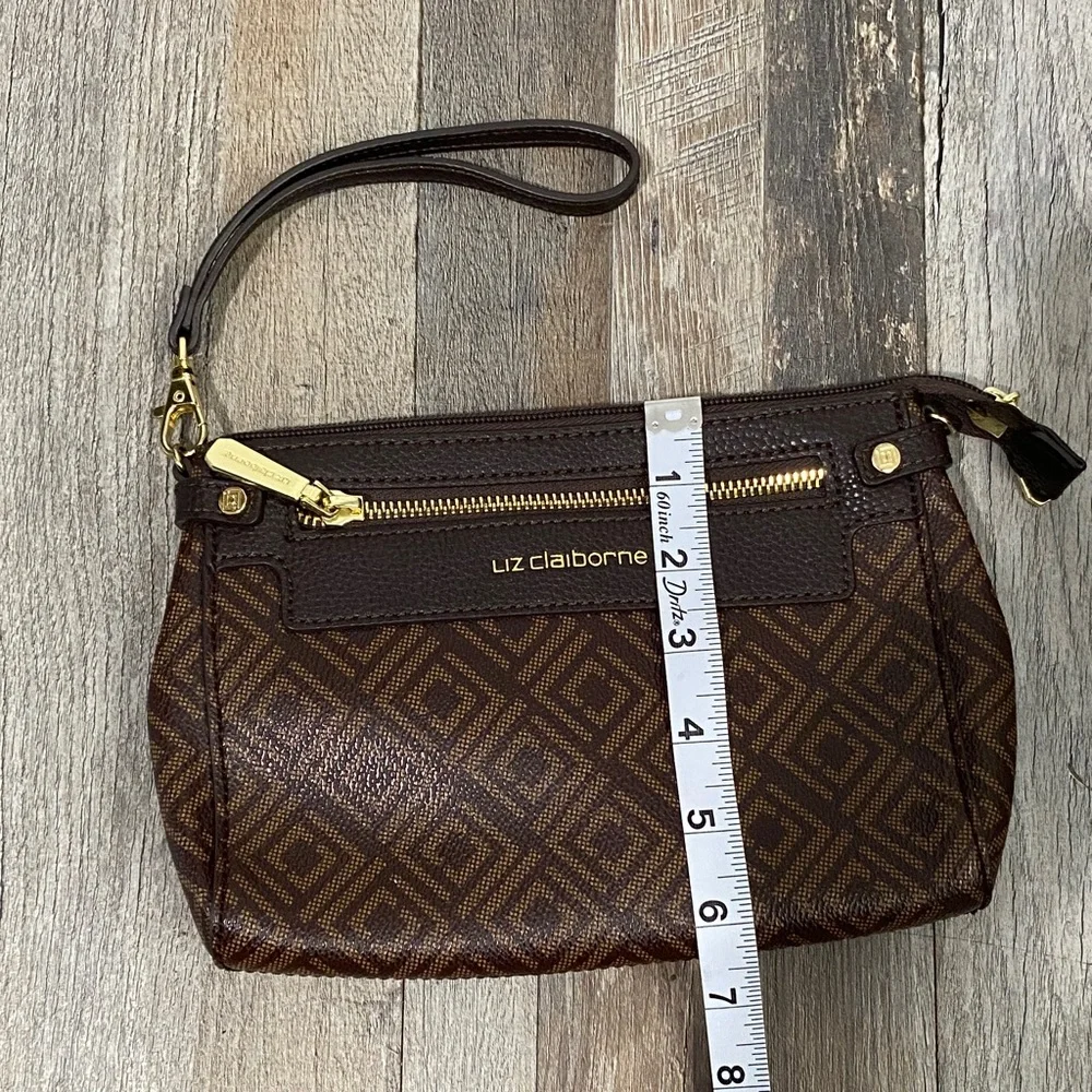 Liz Claiborne Brown Diamond Pattern Wristlet